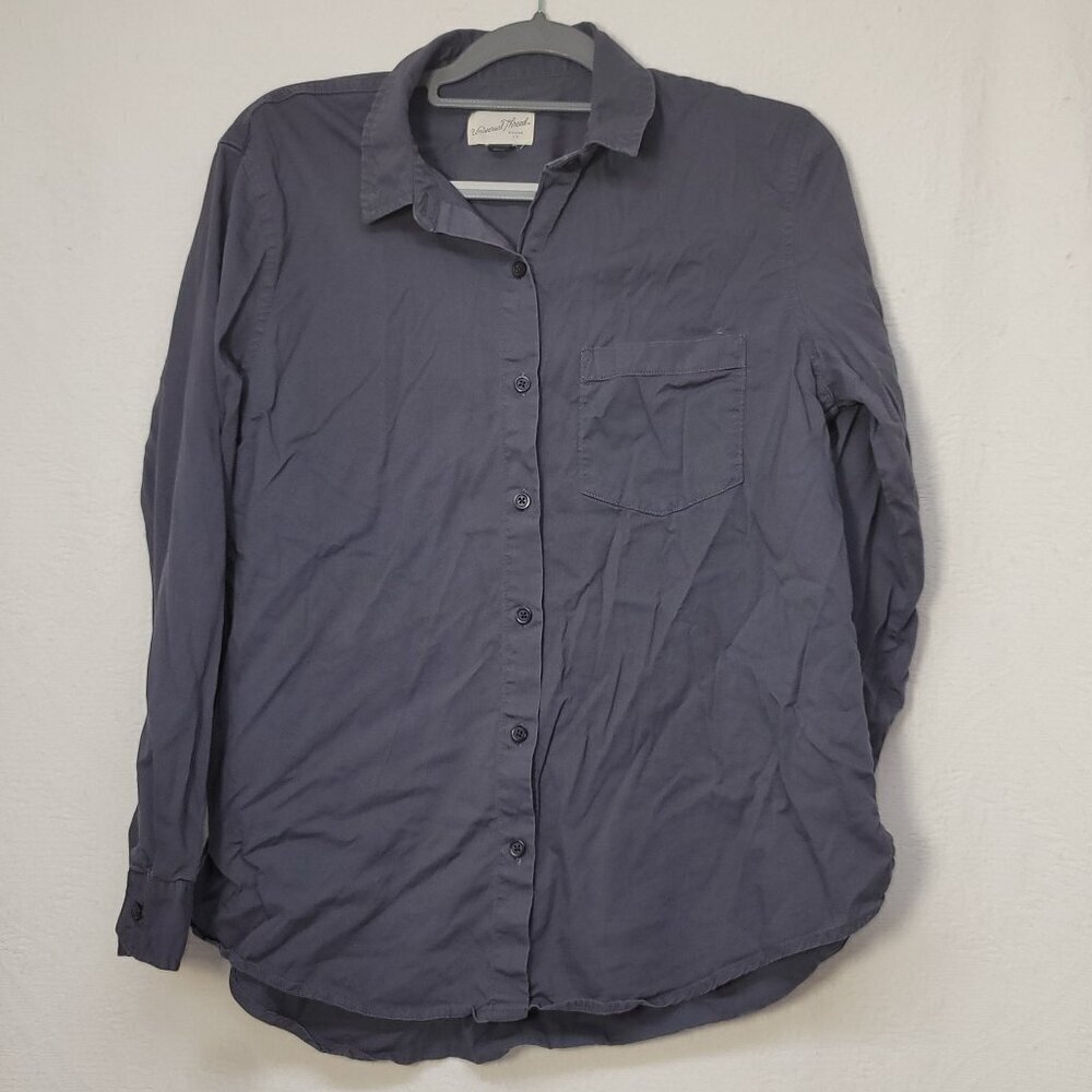 790. Universal Thread Button Down Shirt Gray Sz M